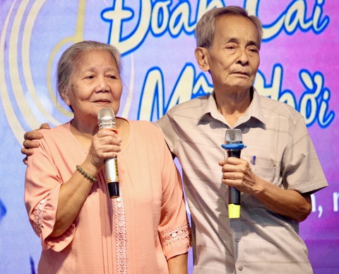Chủ tịch Hồ Chí Minh thương Đoàn cải lương Nam Bộ vì là những 'người con' xa nhà, tập kết ra Bắc... - Ảnh 3. Bác Hồ thương Đoàn cải lương Nam Bộ, thương những người con tập kết xa nhà - Ảnh 3.