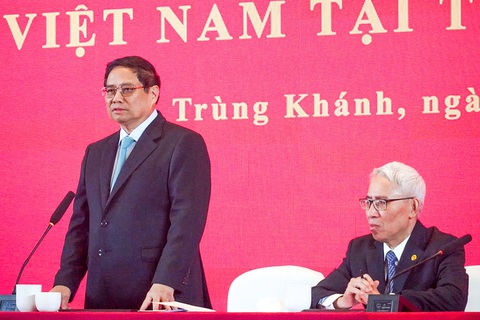 Gặp lưu học sinh tại Trung Quốc, Thủ tướng nói về sức mạnh vươn lên của dân tộc - Ảnh 1.