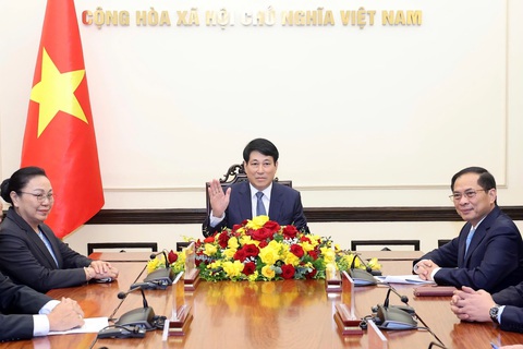 Chủ tịch nước Lương Cường hội đàm trực tuyến với Tổng Bí thư, Chủ tịch nước Lào - Ảnh 1. Chủ tịch nước Lương Cường hội đàm trực tuyến với Tổng Bí thư, Chủ tịch nước Lào - Ảnh 1.