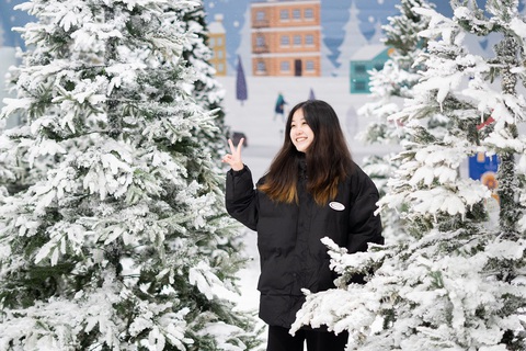 Thành phố Thủ Đức đi đầu trend đi chơi Noel sớm - Ảnh 2.