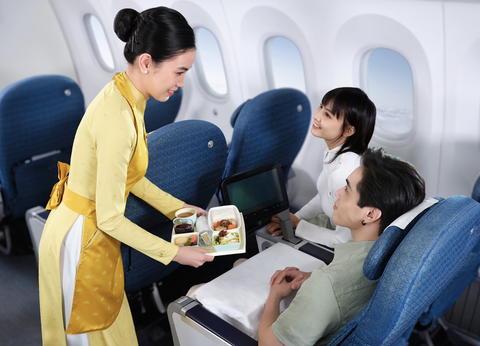 Vietnam Airlines tiếp tục được vinh danh là Thương hiệu quốc gia - Ảnh 2.