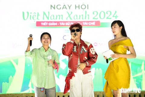 Captain Boy xuất hiện cực cháy, rủ fan cùng tiết kiệm, tái chế tại Ngày hội Việt Nam Xanh 2024 - Ảnh 2. Captain Boy xuất hiện cực cháy, rủ fan tiết kiệm, tái chế để Việt Nam xanh - Ảnh 2.