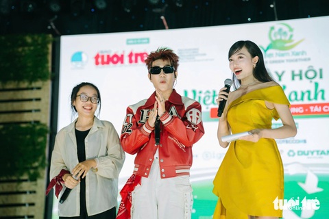 Hơn 500 khán giả quẩy cực sung tại đêm nhạc Ngày hội Việt Nam Xanh - Ảnh 2. Khán giả quẩy cực sung tại đêm nhạc Ngày hội Việt Nam Xanh - Ảnh 3.