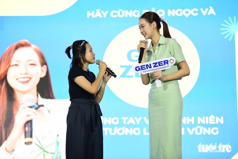 Hơn 500 khán giả quẩy cực sung tại đêm nhạc Ngày hội Việt Nam Xanh - Ảnh 3. Hơn 500 khán giả quẩy cực sung tại đêm nhạc Ngày hội Việt Nam Xanh - Ảnh 4.