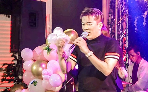 Đàm Vĩnh Hưng hát tại Mỹ: vi phạm hay không vi phạm? - Ảnh 1. Đàm Vĩnh Hưng hát tại Mỹ: vi phạm hay không vi phạm? - Ảnh 1.
