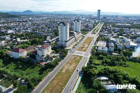 'Huế lên trung ương!' - Ảnh 1. Huế lên trung ương - Ảnh 1.