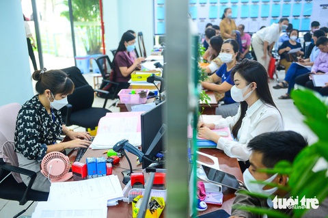 Bộ Nội vụ hướng dẫn chi tiết sắp xếp, bố trí cán bộ khi tinh gọn tổ chức bộ máy - Ảnh 1. Bộ Nội vụ hướng dẫn việc sắp xếp, bố trí cán bộ khi tinh gọn tổ chức bộ máy - Ảnh 1.