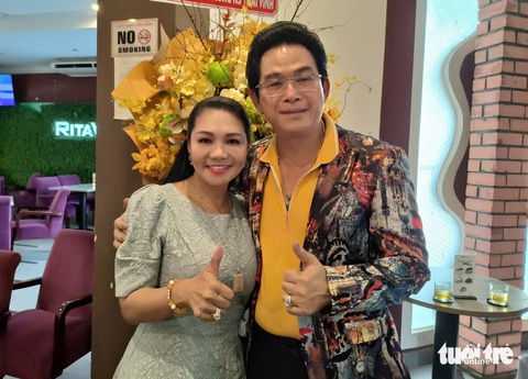 Ngân Tuấn tri ân anh Năm Vũ Linh với Giang sơn mỹ nhân trong live show - Ảnh 5. Ngân Tuấn tri ân anh Năm Vũ Linh với Giang sơn mỹ nhân trong live show - Ảnh 3.