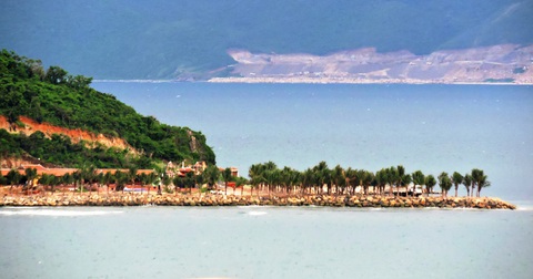 Dự án vi phạm tại đảo Hòn Rùa, lấp vịnh Nha Trang được lờ việc thu hồi đất - Ảnh 5.