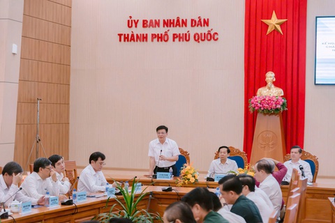 EVNSPC thực hiện 4 công trình cấp điện các đảo của Kiên Giang - Ảnh 3.