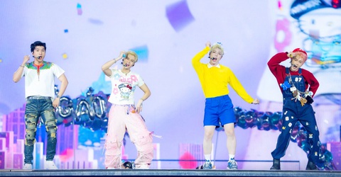 Ra rạp xem lại concert Anh trai say hi, được chụp hình, quay phim - Ảnh 2. Ra rạp xem lại concert Anh trai say hi, được chụp hình, quay phim - Ảnh 2.