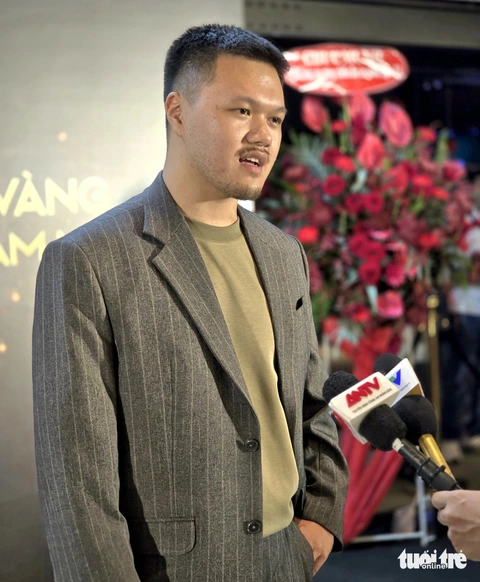 'Nhận tài trợ 300 triệu làm phim, ban đầu tôi định đút túi 200 triệu' - Ảnh 2. 'Nhận tài trợ 300 triệu làm phim, ban đầu tôi định đút túi 200 triệu' - Ảnh 2.