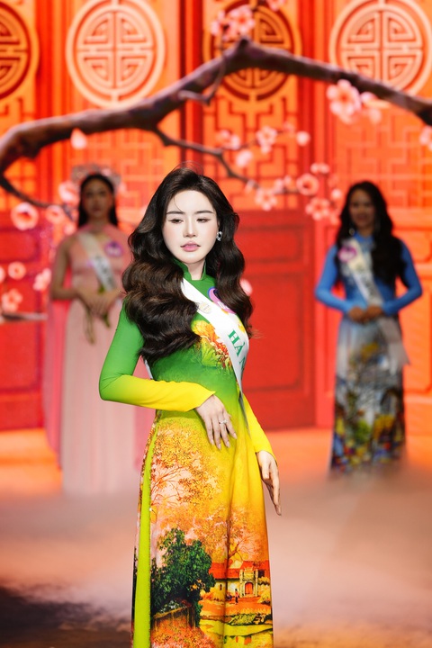 Phạm Thị Ngọc Thanh là Hoa hậu văn hóa du lịch Việt Nam 2024 - Ảnh 6. Phạm Thị Ngọc Thanh là Hoa hậu văn hóa du lịch Việt Nam 2024 - Ảnh 6.