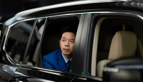 10 diễn viên nổi bật của điện ảnh Việt 2024: Hồng Đào, Hoài Linh và nhiều gương mặt trẻ đẹp - Ảnh 7. Hồng Đào, Hoài Linh cùng ai nữa là diễn viên nổi bật của phim ảnh Việt năm 2024? - Ảnh 8.