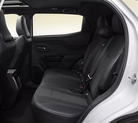 Suzuki e-Vitara xuất hiện tại châu Âu với tên gọi... Toyota Urban Cruiser - Ảnh 11.