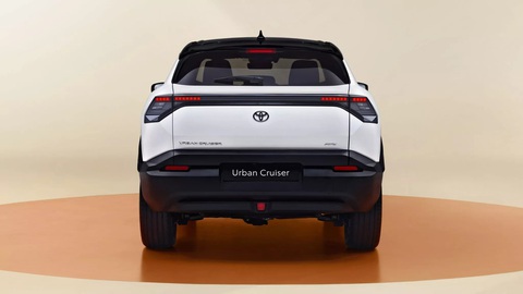 Suzuki e-Vitara xuất hiện tại châu Âu với tên gọi... Toyota Urban Cruiser - Ảnh 7.