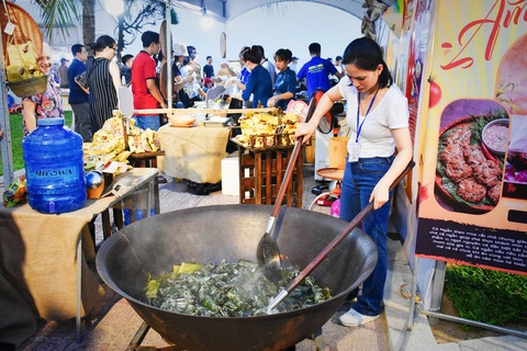 Giữ gìn các giá trị văn hóa ẩm thực, văn hóa dân tộc thiểu số để phát triển du lịch Khánh Hòa - Ảnh 2. Giữ gìn các giá trị văn hóa ẩm thực, văn hóa dân tộc thiểu số để phát triển du lịch Khánh Hòa - Ảnh 2.