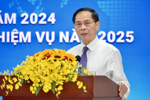Bộ Ngoại giao đặt hàng Sở ngoại vụ giúp nâng tầm TP.HCM - Ảnh 1. TP.HCM cần tiên phong trong ngoại giao bán dẫn, ngoại giao số - Ảnh 1.