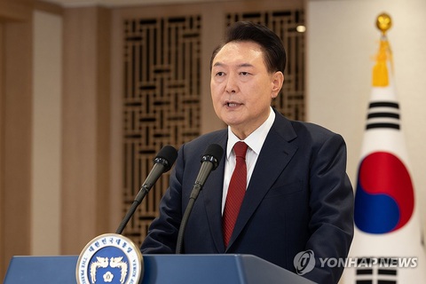 Ông Yoon kháng lệnh triệu tập của bên công tố - Ảnh 1. Ông Yoon kháng lệnh triệu tập của bên công tố - Ảnh 1.