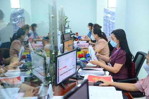 Đề xuất mới về bố trí cán bộ, công chức cấp xã khi bỏ cấp huyện - Ảnh 1. công chức - Ảnh 1.