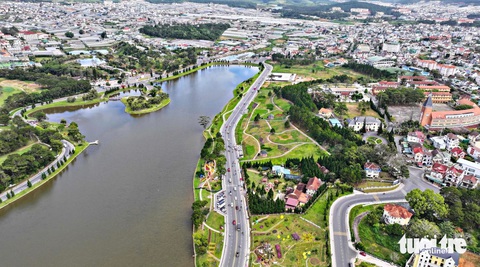 Du khách đến Đà Lạt để chữa lành, du lịch kết hợp trị liệu tâm lý vô cùng tiềm năng - Ảnh 1. Du lịch kết hợp trị liệu tâm lý ở Đà Lạt - Ảnh 1.