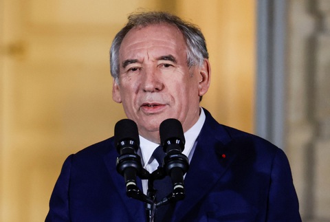 Tân thủ tướng Pháp Bayrou và bài toán hòa giải - Ảnh 1. ‘Bình mới rượu cũ’ ở chính trường Pháp - Ảnh 1.