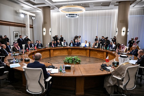 Mỹ lần đầu thừa nhận liên lạc với phe nổi dậy ở Syria - Ảnh 3. Mỹ lần đầu thừa nhận liên lạc với phe nổi dậy ở Syria - Ảnh 3.