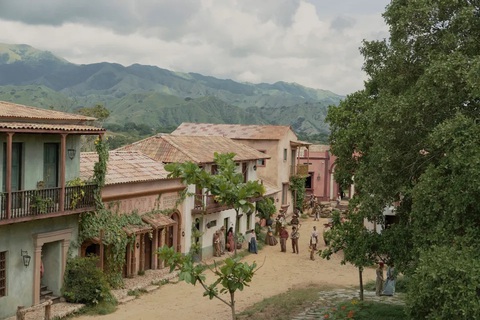 Trăm năm cô đơn kiếm về tiền tỉ cho Colombia - Ảnh 2. Trăm năm cô đơn kiếm về tiền tỉ cho Colombia - Ảnh 2.