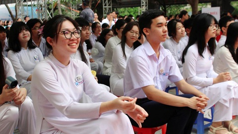 TP.HCM đề xuất miễn học phí cho học sinh các cấp: Giảm gánh nặng cho phụ huynh - Ảnh 4.
