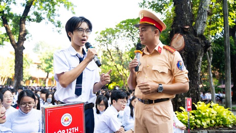 TP.HCM đề xuất miễn học phí cho học sinh các cấp: Giảm gánh nặng cho phụ huynh - Ảnh 2.