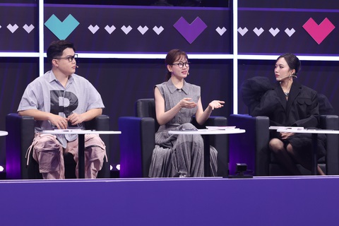 Hari Won: 'Cả tôi và Trấn Thành đều có chút gia trưởng' - Ảnh 1. Hari Won: 'Cả tôi và Trấn Thành đều có chút gia trưởng' - Ảnh 1.