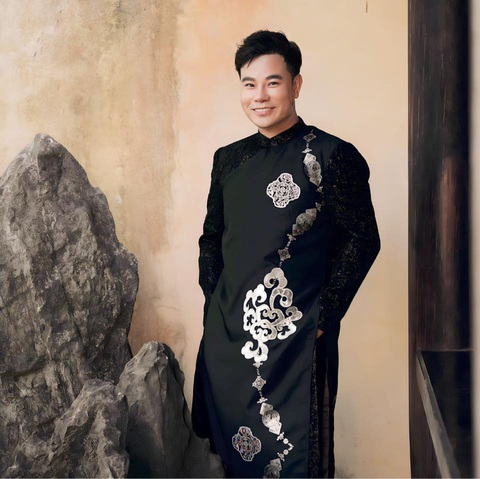 Hé lộ thiết kế phượng bào cho Hoa hậu Quốc gia Việt Nam - Ảnh 3. Hé lộ thiết kế phượng bào cho Hoa hậu Quốc gia Việt Nam - Ảnh 3.