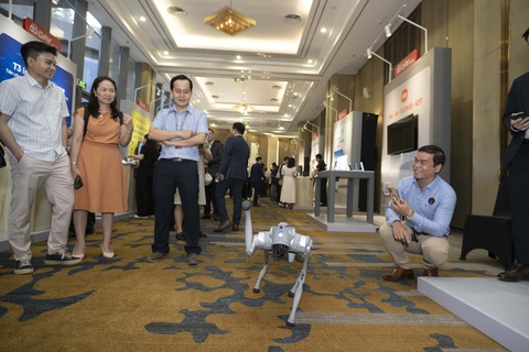 2025: Lưu lượng 5G sẽ vượt qua 4G - Ảnh 2. 2025: Lưu lượng 5G sẽ vượt qua 4G - Ảnh 2.