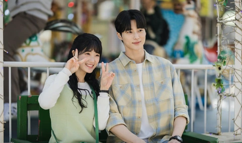 Liên tục chuyển thể phim từ webtoon, Hàn Quốc có đang đi vào 'vết xe đổ' của phim Hoa ngữ? - Ảnh 4. Liên tục chuyển thể phim từ webtoon, Hàn Quốc có đang đi vào 'vết xe đổ' của phim Hoa ngữ? - Ảnh 4.