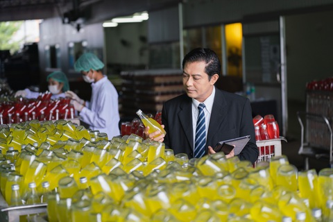 Ngân hàng đồng hành cùng doanh nghiệp bứt phá kinh doanh cuối năm - Ảnh 1.