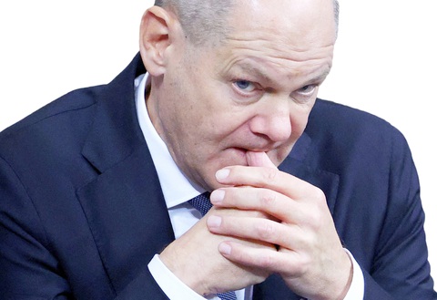 Nước Đức và sự khủng hoảng lãnh đạo ở châu Âu - Ảnh 1. Ông Scholz muốn Chính phủ Đức sụp đổ để xây lại? - Ảnh 1.