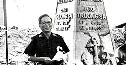 Công binh hải quân - những người tôn nền Tổ quốc thêm cao: Bát cơm người lính trộn nước Biển Đông - Ảnh 2. Công binh hải quân - những người tôn nền Tổ quốc thêm cao: Bát cơm người lính trộn nước Biển Đông - Ảnh 2.