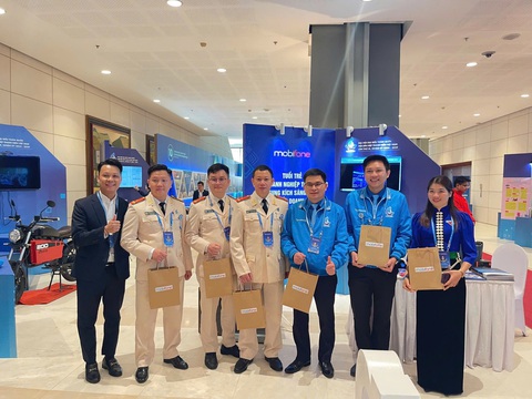 Tuổi trẻ MobiFone góp phần khẳng định vị thế trong kỷ nguyên số - Ảnh 1. Tuổi trẻ MobiFone góp phần khẳng định vị thế trong kỷ nguyên số - Ảnh 1.
