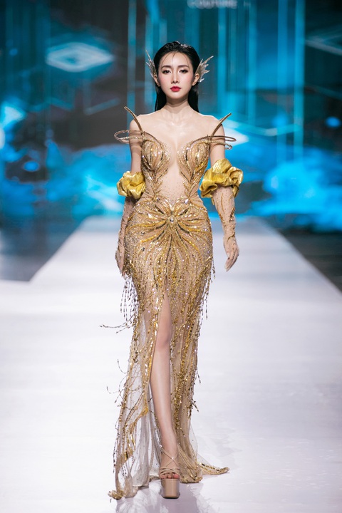 Hoa hậu Thanh Thủy, Lê Hoàng Phương, Quế Anh, Ý Nhi hội ngộ tại Vietnam Beauty Fashion Fest - Ảnh 13. Hoa hậu Thanh Thủy, Lê Hoàng Phương, Ý Nhi, Quế Anh hội ngộ tại Vietnam Beauty Fashion Fest - Ảnh 14.