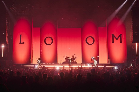 Imagine Dragons sẽ mang bản hit nào đến 8WONDER Winter 2024 tại Việt Nam? - Ảnh 4. Imagine Dragons sẽ mang setlist bùng nổ nào tới 8WONDER Winter 2024 - Ảnh 4.