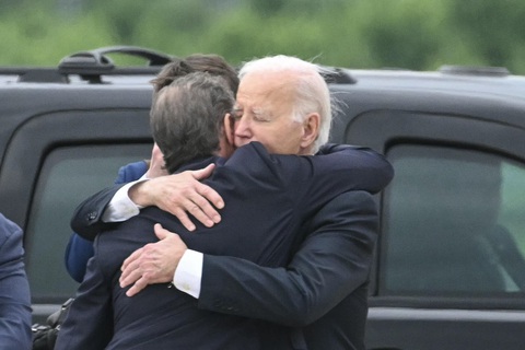 Ông Biden và lời hứa của người cha - Ảnh 1. Ông Biden và lời hứa của người cha - Ảnh 1.