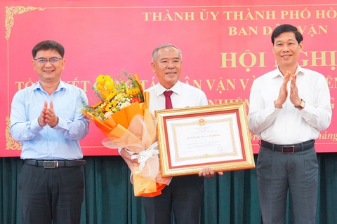 Phó bí thư Thành ủy TP.HCM: Công tác dân vận phải quan tâm các chỉ số tăng trưởng của TP - Ảnh 2.