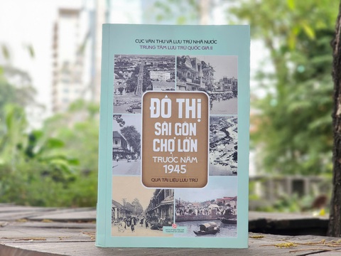 10 cuốn sách nổi bật năm 2024: Độc giả có thể tìm sử gia Nguyễn Đình Tư, nhà văn Nguyễn Nhật Ánh - Ảnh 4. Các giải thưởng sách năm 2024: Những tên tuổi lớn vẫn được gọi - Ảnh 4.