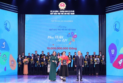 Tập đoàn KN Holdings đóng góp 10 tỉ đồng cho chương trình ‘Mùa xuân cho em’ lần thứ 18 - Ảnh 1.