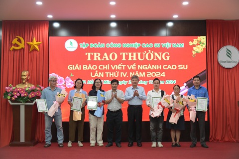 Báo Tuổi Trẻ đoạt 1 giải đặc biệt và 2 giải A Giải báo chí viết về ngành cao su Việt Nam - Ảnh 1.