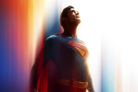 Sau trailer Superman mới, Henry Cavill trông thật nhỏ bé - Ảnh 1. So với Superman của James Gunn, Henry Cavill trông thật nhỏ bé - Ảnh 1.