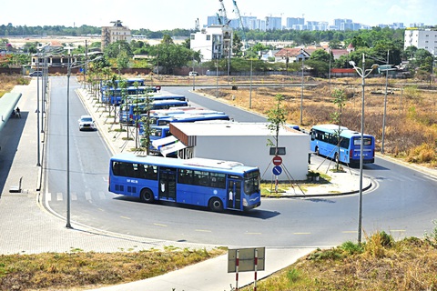 Metro định tuyến lại đường đi học, đi làm - Ảnh 3. Metro định tuyến lại đường đi học, đi làm - Ảnh 3.