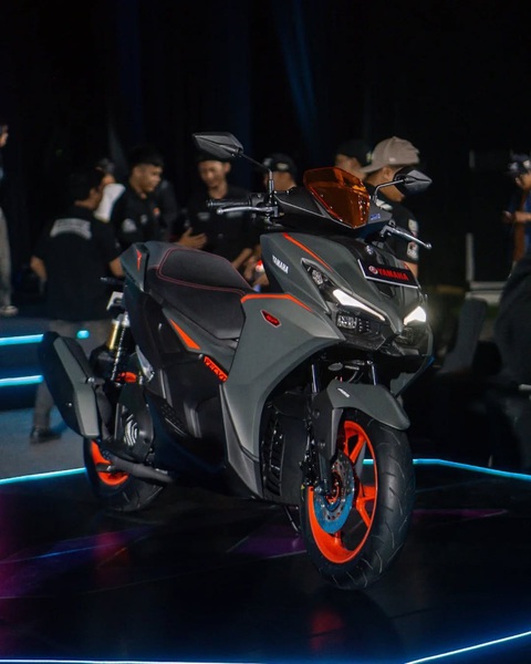 Yamaha NVX 155 thế hệ mới ra mắt, nhiều thay đổi đáng chú ý đấu Air Blade và Vario 160 - Ảnh 14.