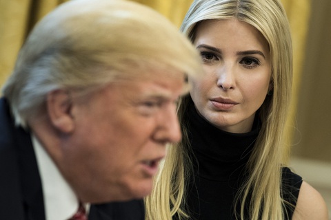 Con gái ông Trump lui về ở ẩn - Ảnh 1. Con gái Ivanka xinh đẹp của ông Trump ngán chính trị, lui về ở ẩn - Ảnh 1.