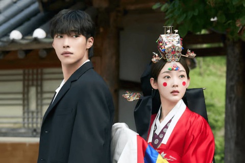 10 bộ phim Hàn Quốc hay nhất năm 2024, Lovely runner dẫn đầu, bất ngờ khi Queen of tears vắng mặt - Ảnh 10. 10 bộ phim Hàn Quốc hay nhất năm 2024, bất ngờ khi Queen of tears vắng mặt - Ảnh 10.